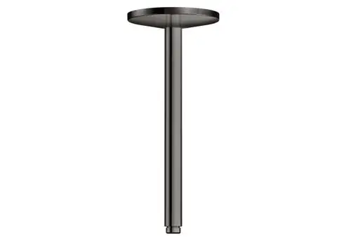 Deckenanschluss von AXOR mit runder Blende und vertikalem Rohr. Das Produkt hat eine schlichte, funktionale Form und wird in eleganten Räumen eingesetzt.
